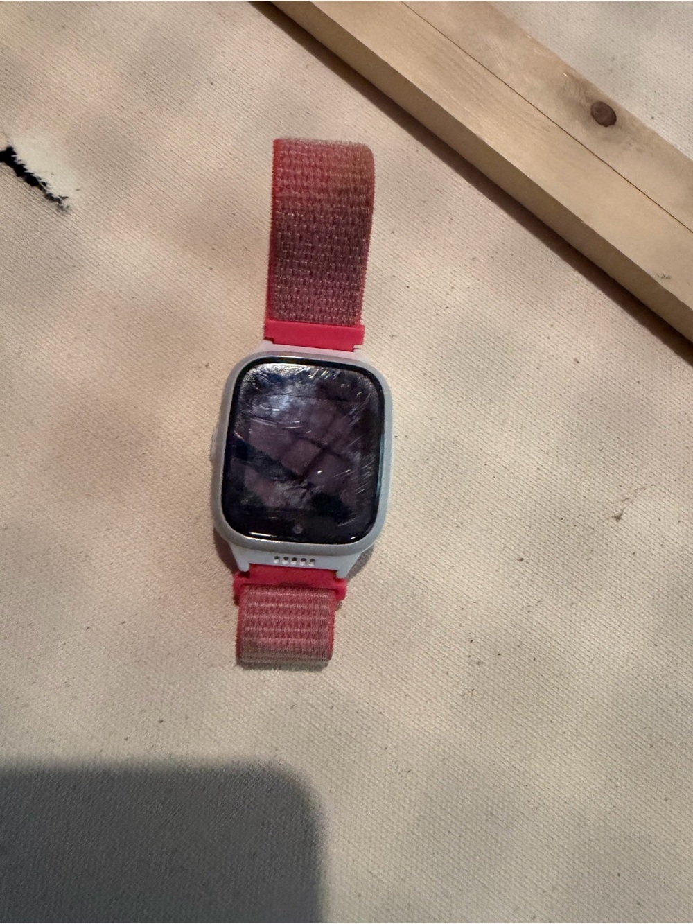 Cosmo kids Pink Smartwatch